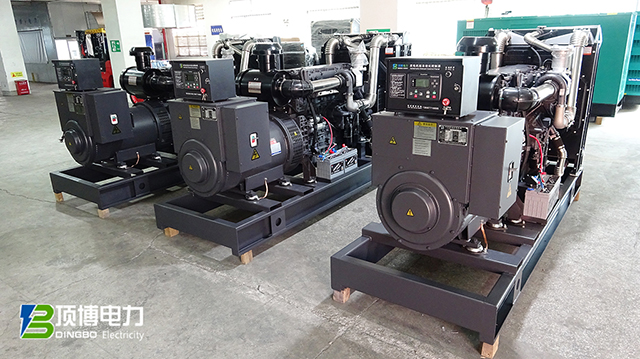 高效、穩(wěn)定、可靠：頂博柴油發(fā)電機(jī)組在夏季工業(yè)生產(chǎn)中的優(yōu)勢(shì)